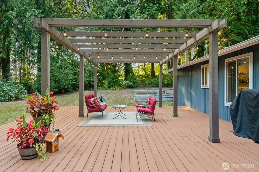 21337 Eagle Sky Place Poulsbo, WA 98370