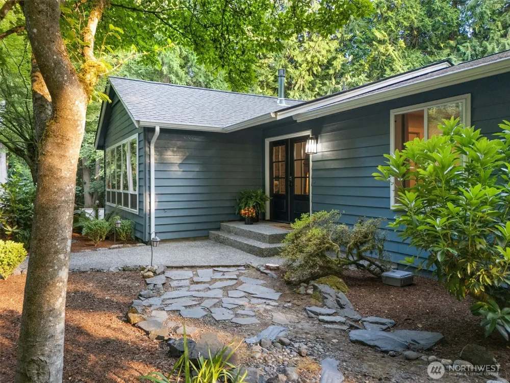 21337 Eagle Sky Place Poulsbo, WA 98370