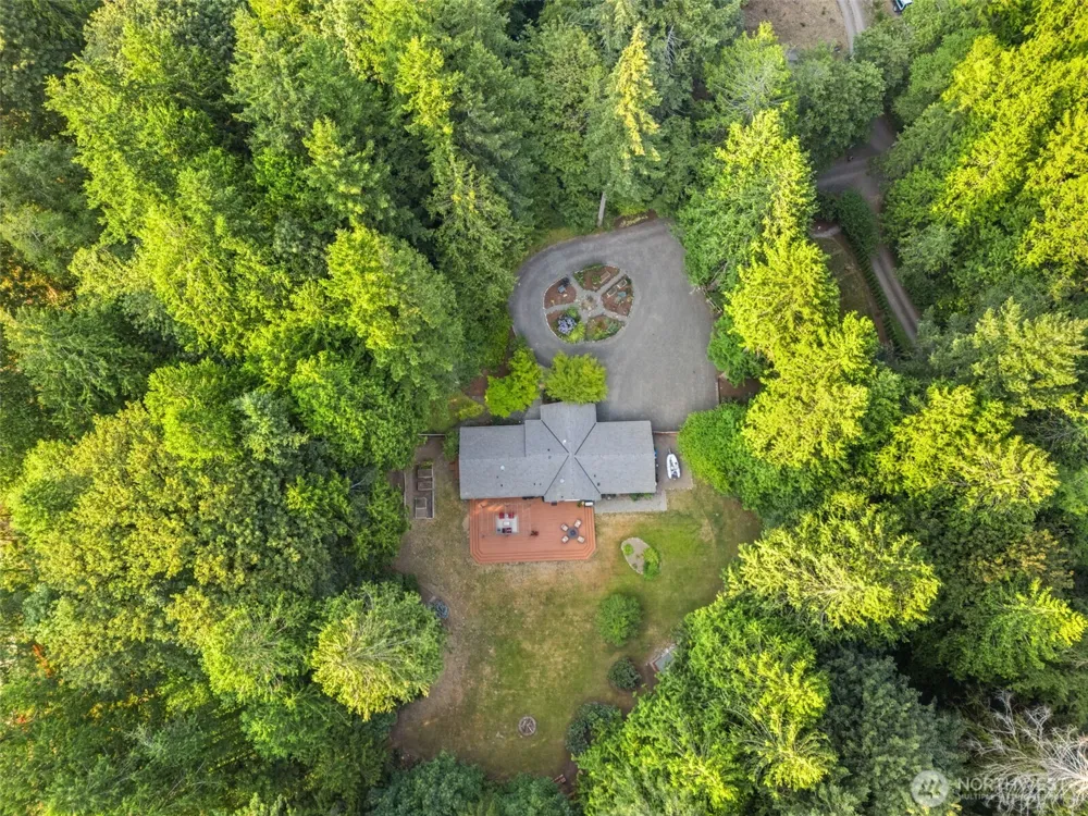 21337 Eagle Sky Place Poulsbo, WA 98370
