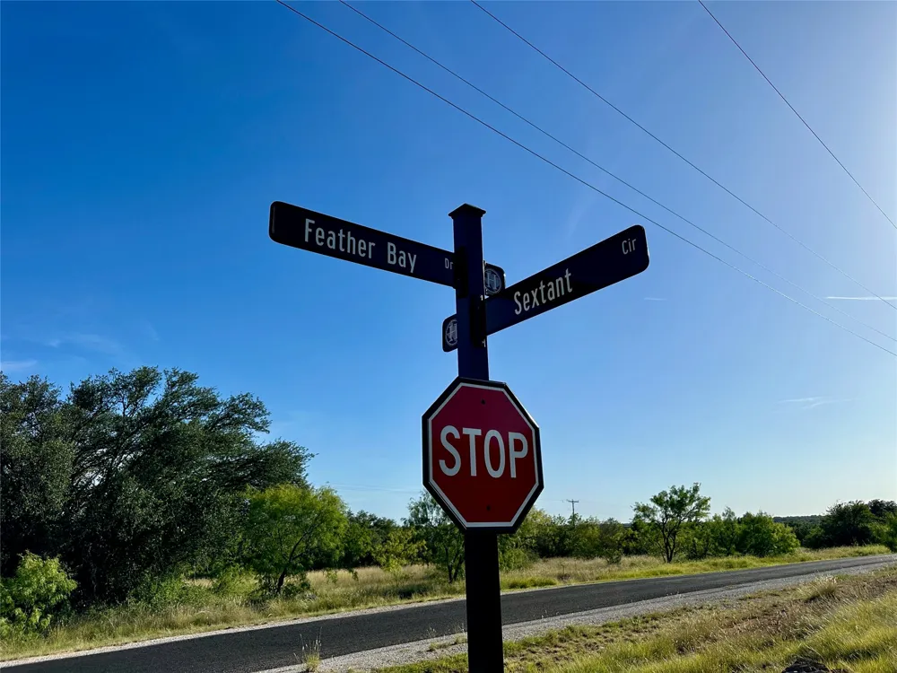 825 Sextant Circle Brownwood, TX 76801