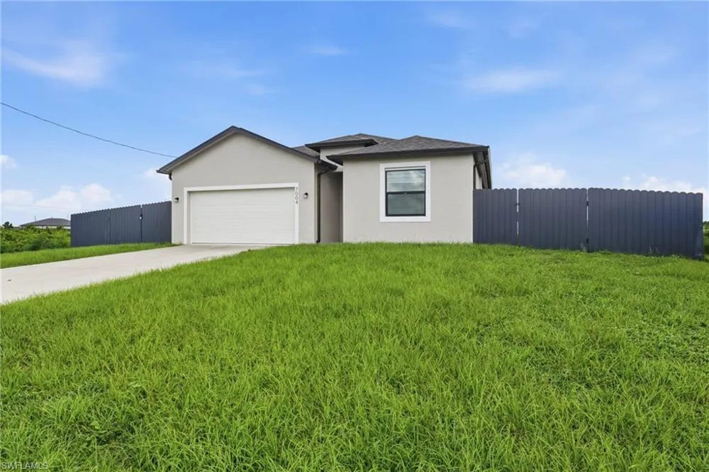7004 Alfa Court Labelle, FL 33935