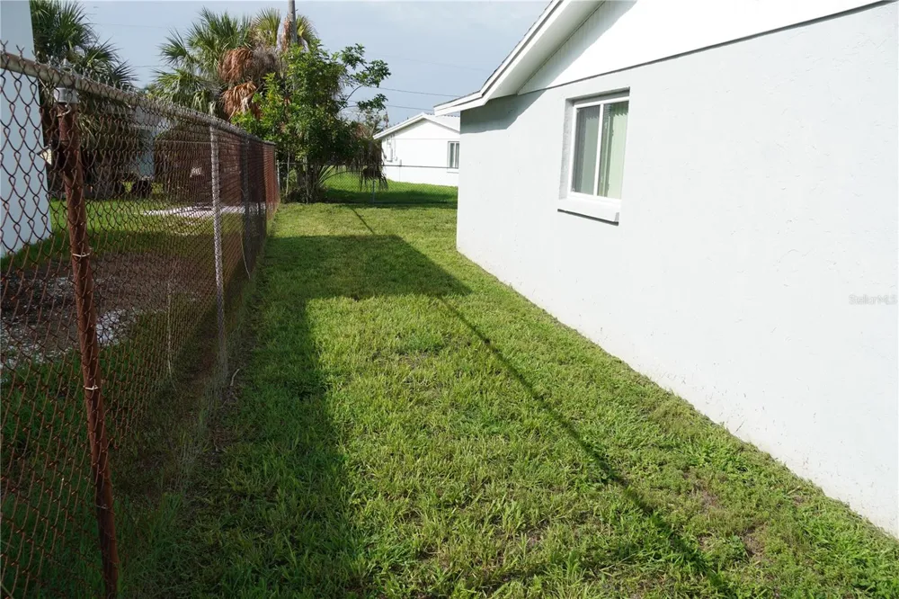 536 FLAMINGO DRIVE Apollo Beach, FL 33572