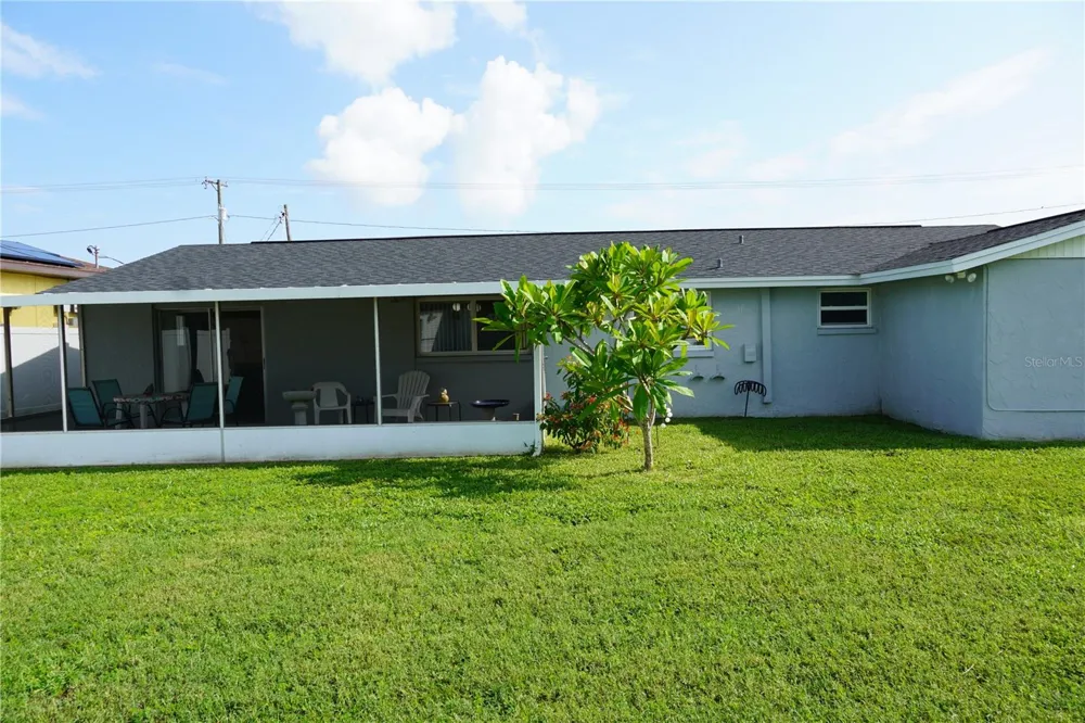 536 FLAMINGO DRIVE Apollo Beach, FL 33572