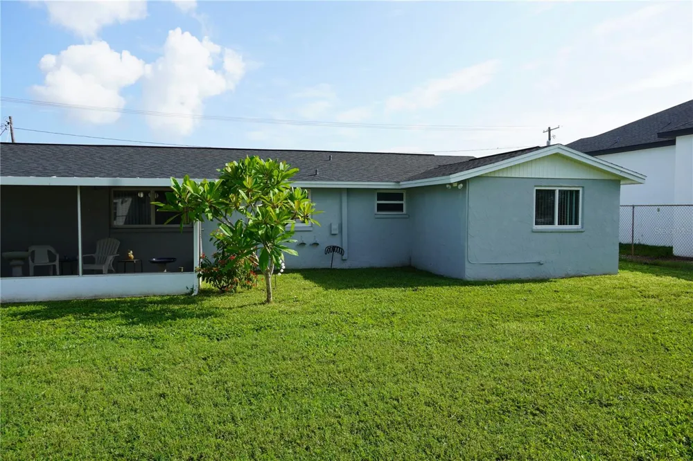 536 FLAMINGO DRIVE Apollo Beach, FL 33572