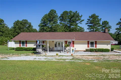 4576 Hwy 213 Highway