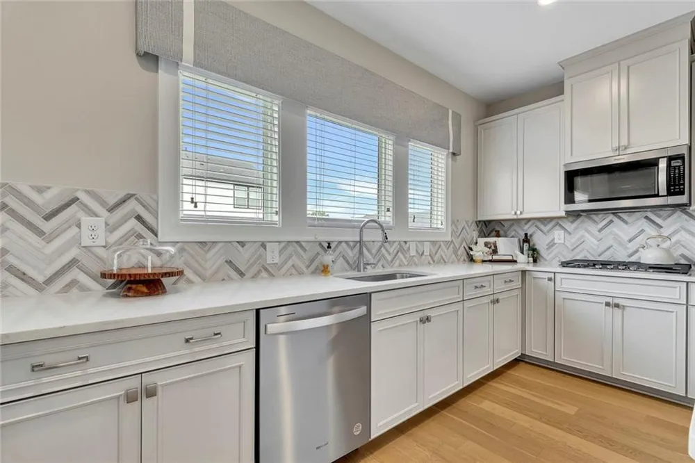 708 Mulberry Walk Woodstock, GA 30188