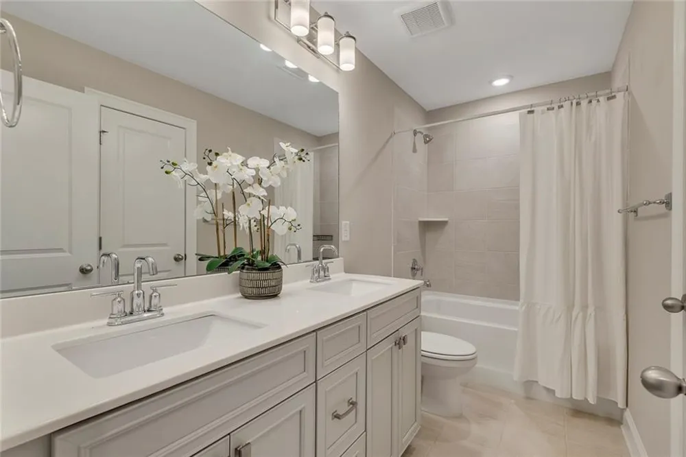 708 Mulberry Walk Woodstock, GA 30188