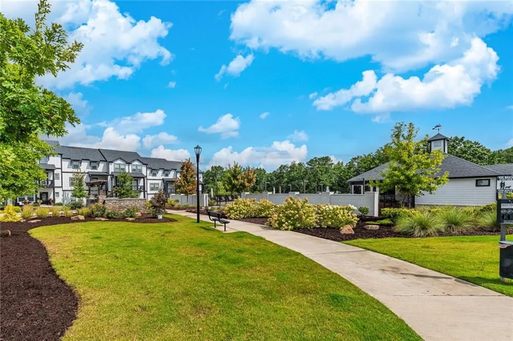 708 Mulberry Walk Woodstock, GA 30188