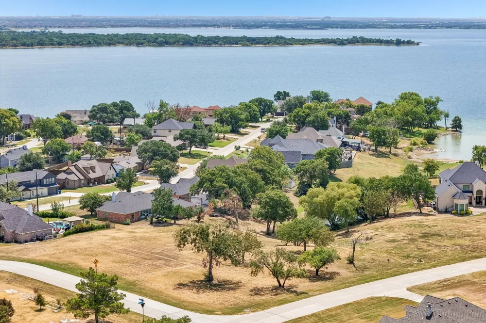 602 Stowe Lane Lakewood Village, TX 75068