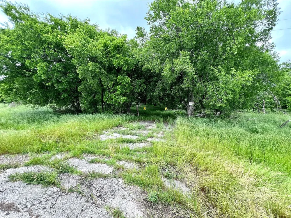 FM 85 Ennis, TX 75119