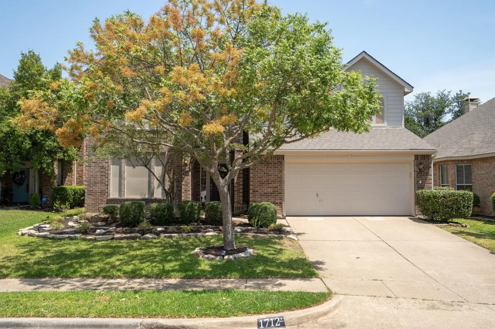 1712 Andover Lane Corinth, TX 76210