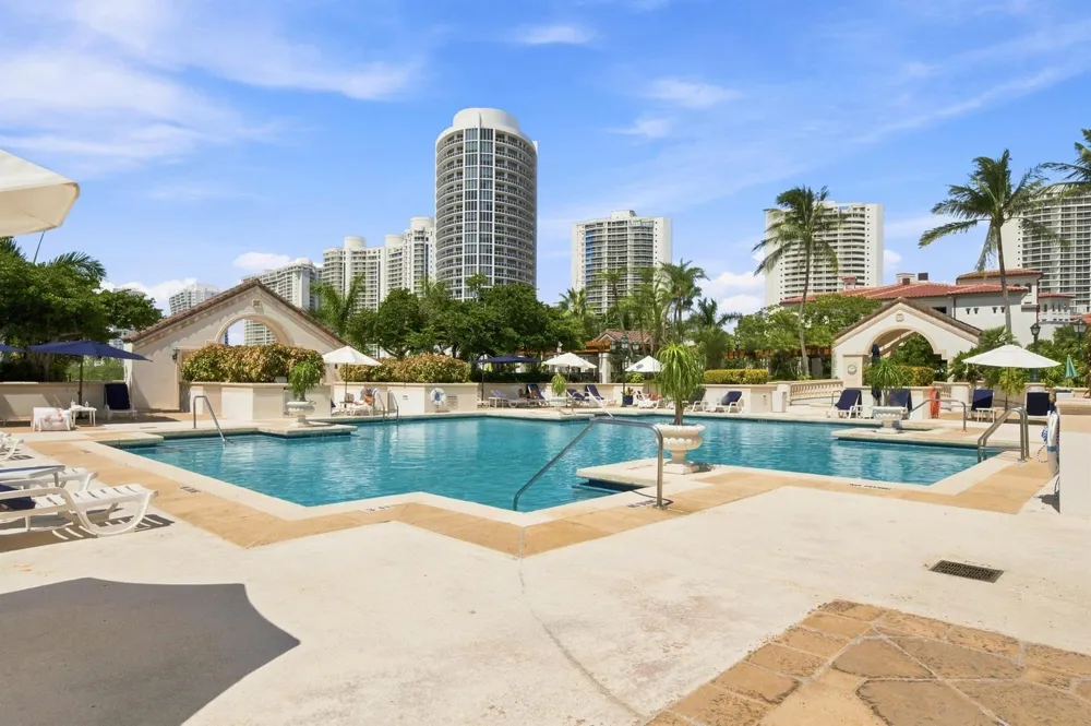 2000 Island Boulevard #2905 Aventura, FL 33160