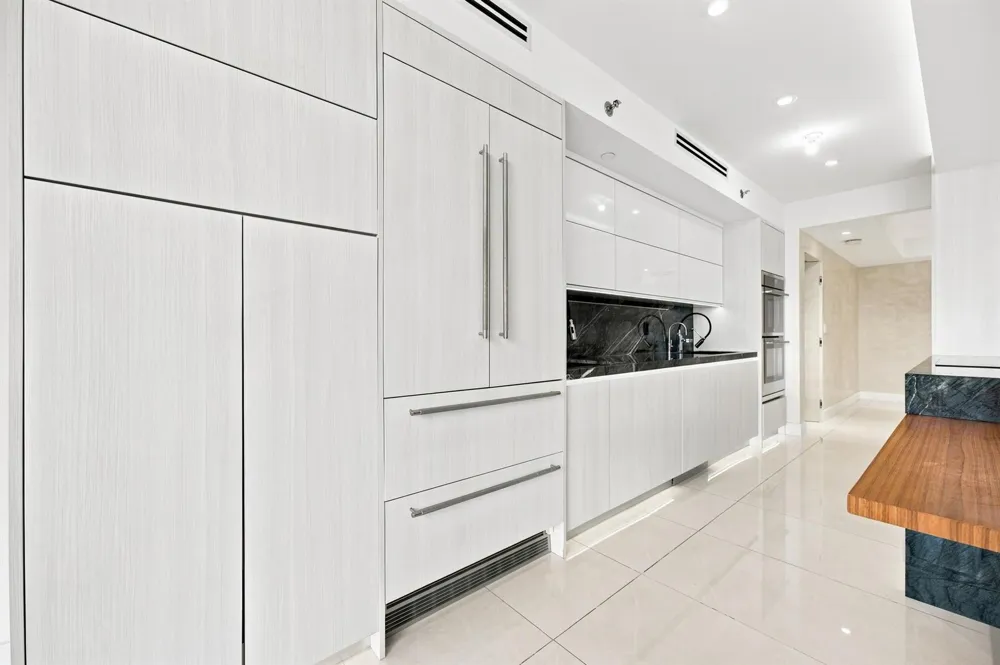 2000 Island Boulevard #2905 Aventura, FL 33160