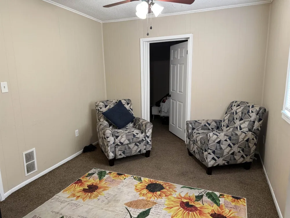1561 W DIANNE CIR Memphis, TN 38114