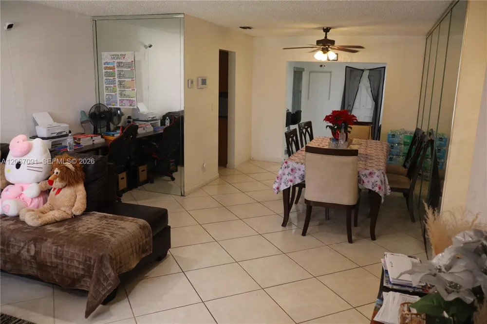 6327 NW 19th Ct Margate, FL 33063