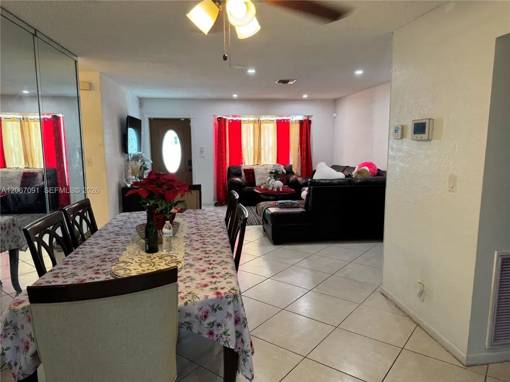 6327 NW 19th Ct Margate, FL 33063