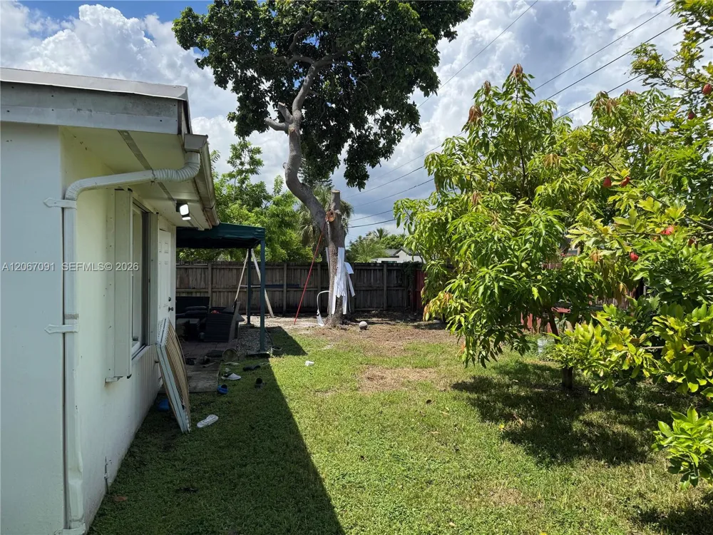 6327 NW 19th Ct Margate, FL 33063