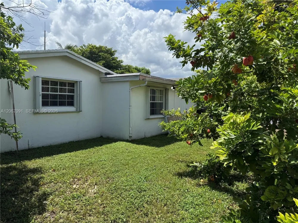 6327 NW 19th Ct Margate, FL 33063