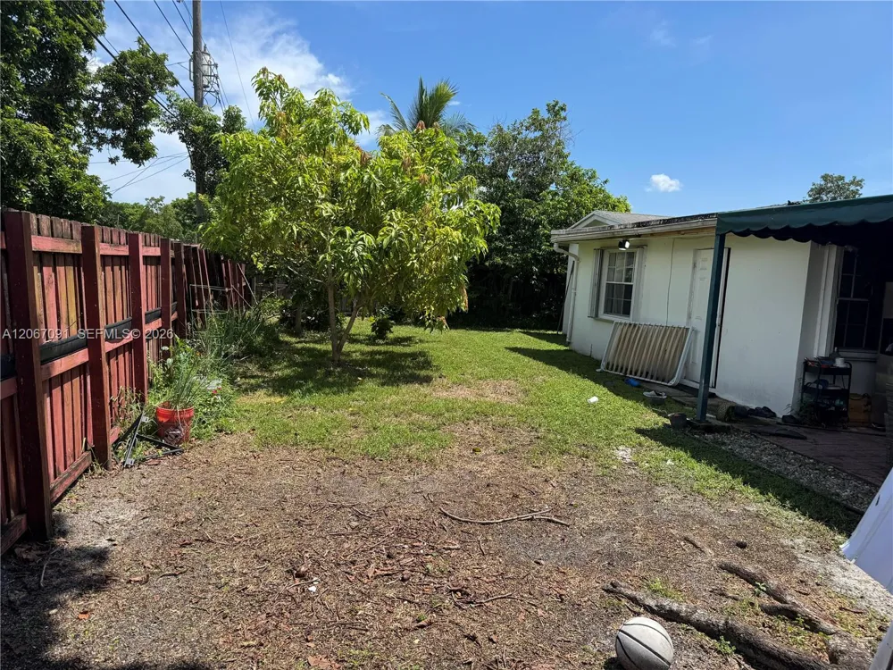6327 NW 19th Ct Margate, FL 33063