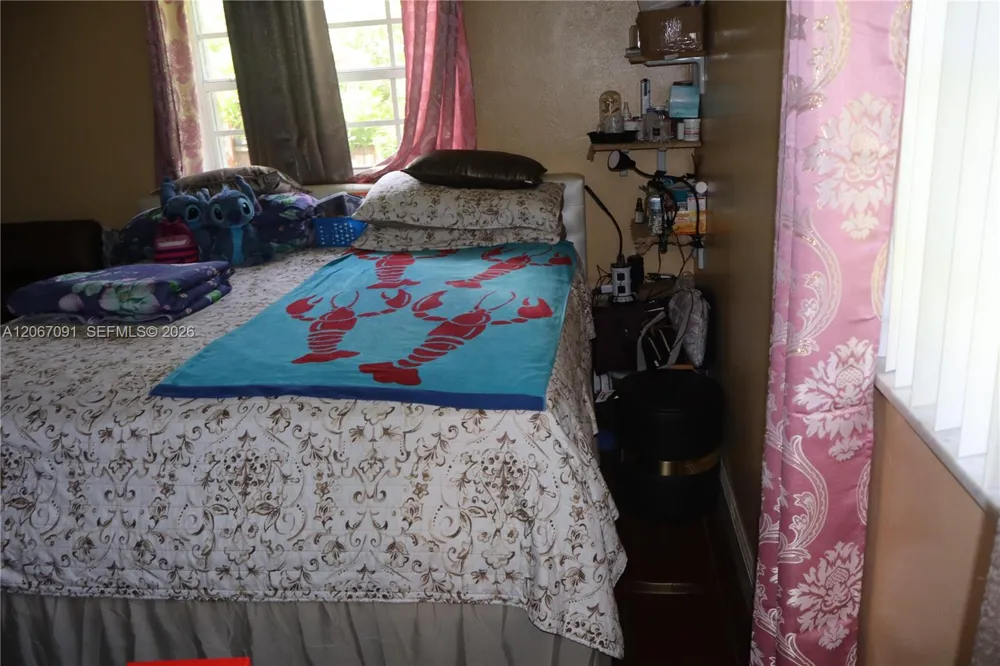 6327 NW 19th Ct Margate, FL 33063