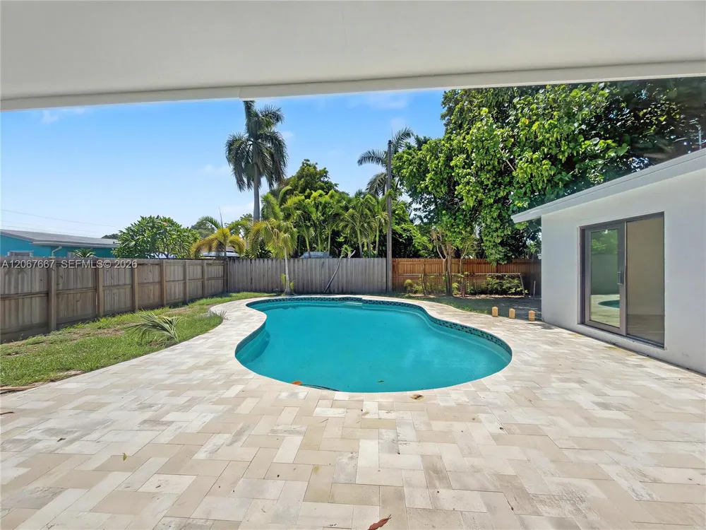 3431 NE 8th Ave Oakland Park, FL 33334