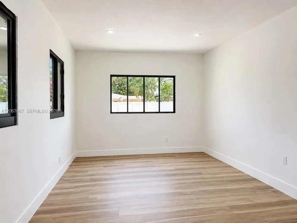 3431 NE 8th Ave Oakland Park, FL 33334