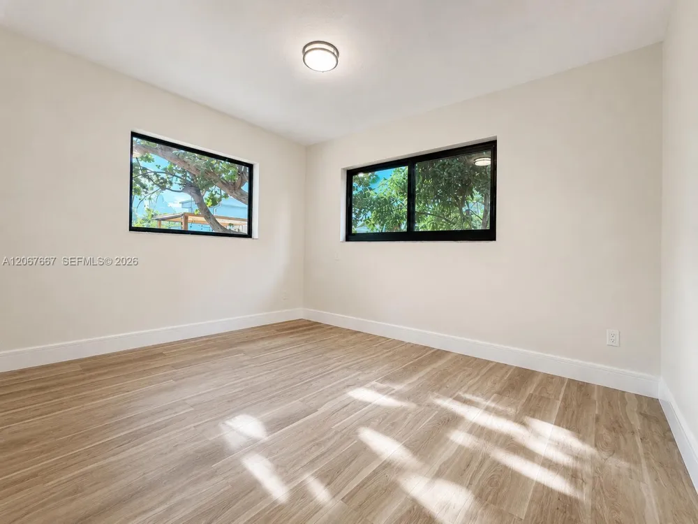 3431 NE 8th Ave Oakland Park, FL 33334