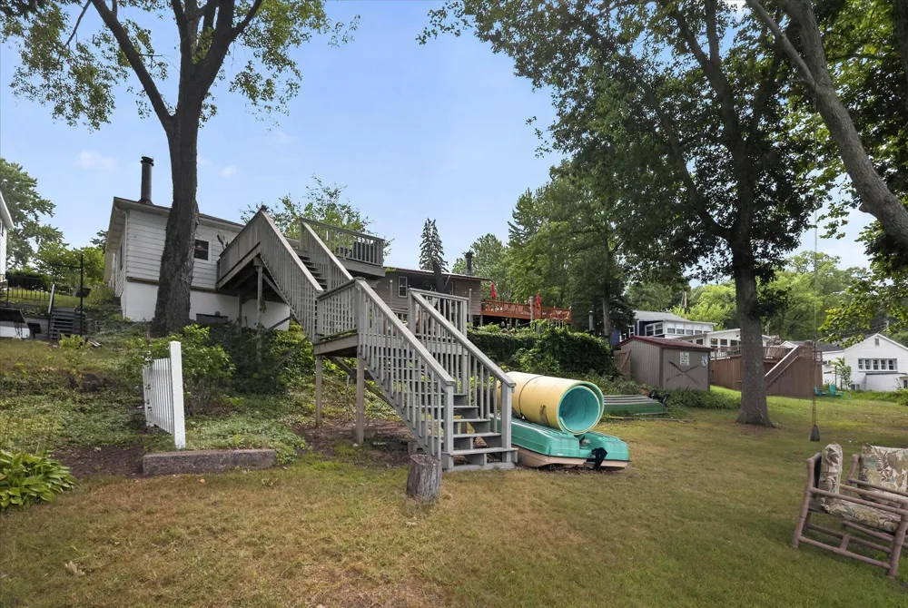 52784 Twin Lakeview Drive Wayne Township, MI 49047