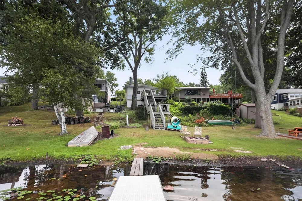 52784 Twin Lakeview Drive Wayne Township, MI 49047