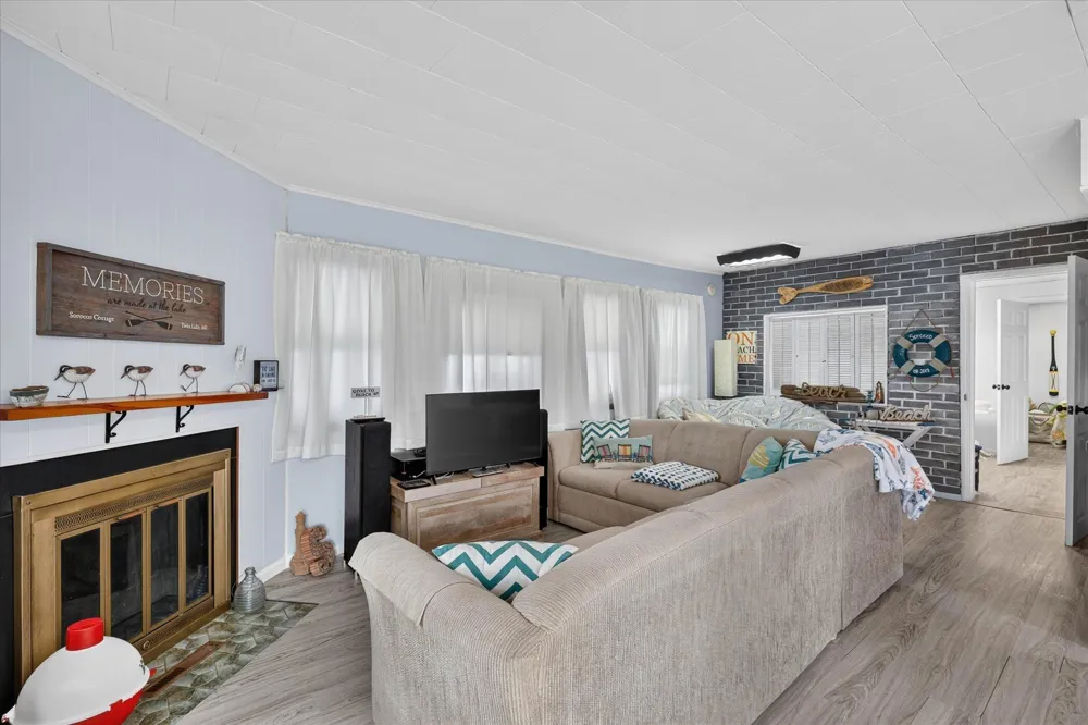 52784 Twin Lakeview Drive Wayne Township, MI 49047