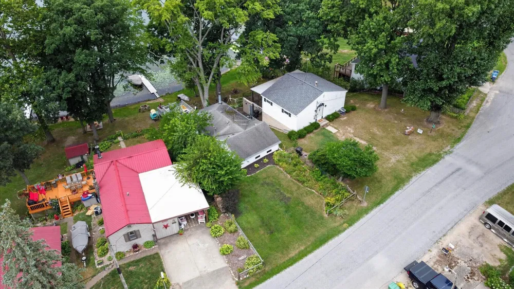 52784 Twin Lakeview Drive Wayne Township, MI 49047