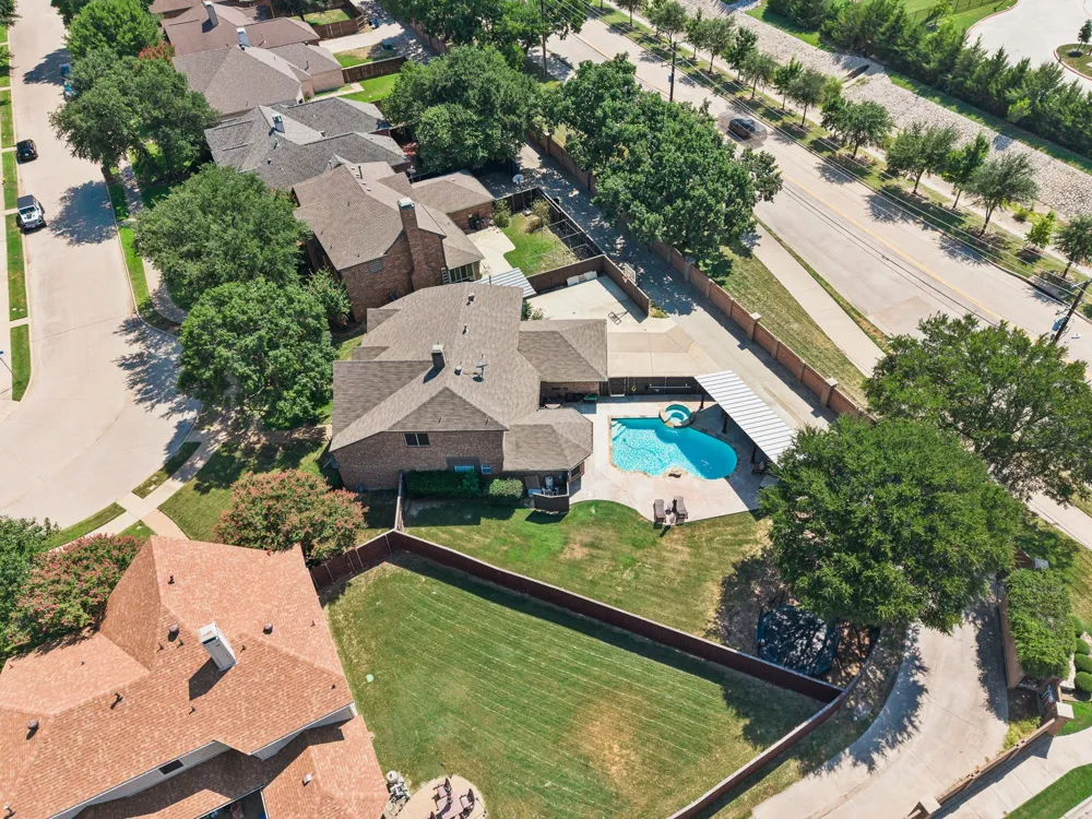 329 Bricknell Drive Coppell, TX 75019