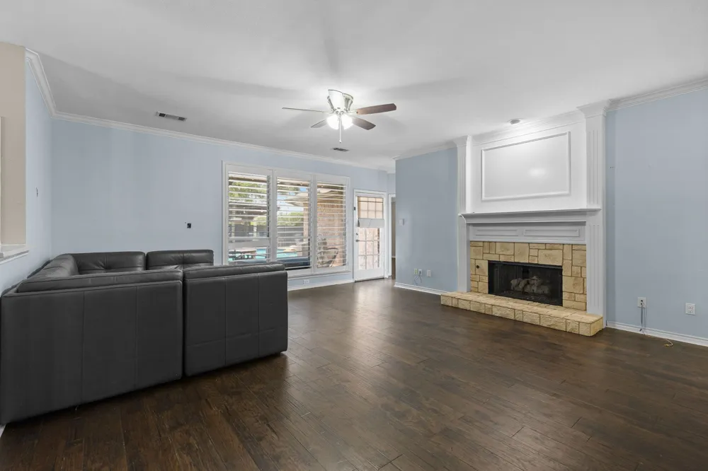 329 Bricknell Drive Coppell, TX 75019