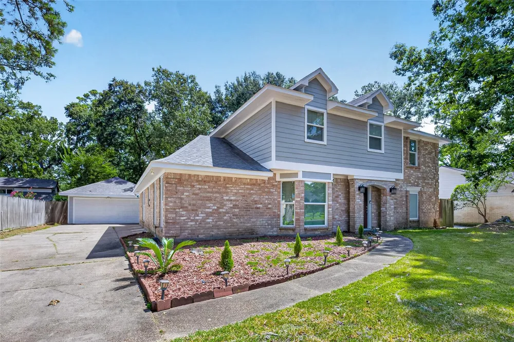 2227 Pine River Drive Houston, TX 77339