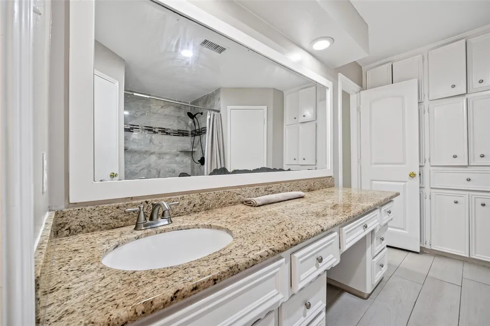 2227 Pine River Drive Houston, TX 77339