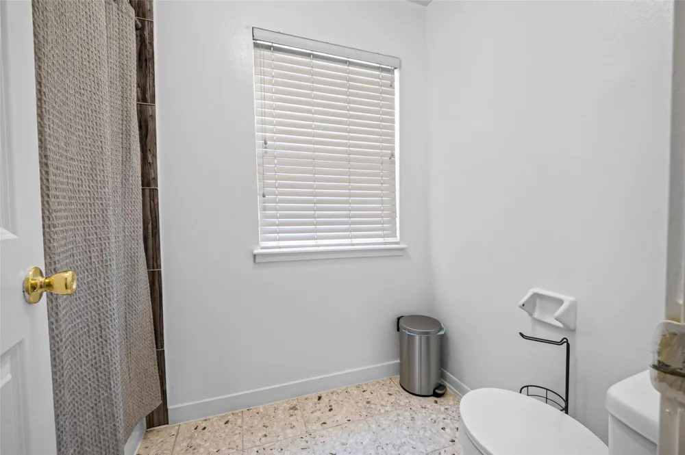 2227 Pine River Drive Houston, TX 77339