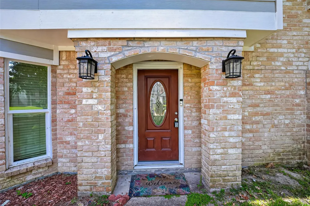 2227 Pine River Drive Houston, TX 77339
