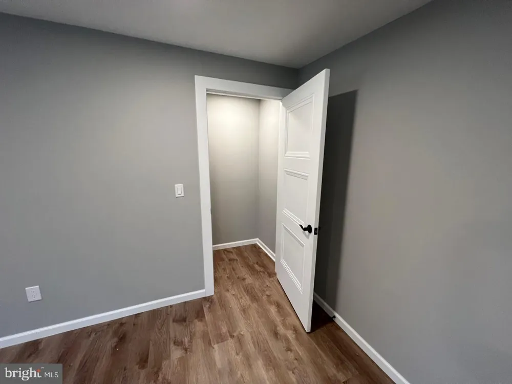 39 BUTTONWOOD STREET #B Mount Holly, NJ 08060