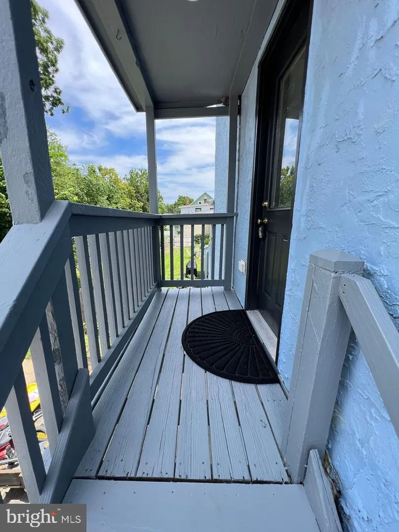 39 BUTTONWOOD STREET #B Mount Holly, NJ 08060
