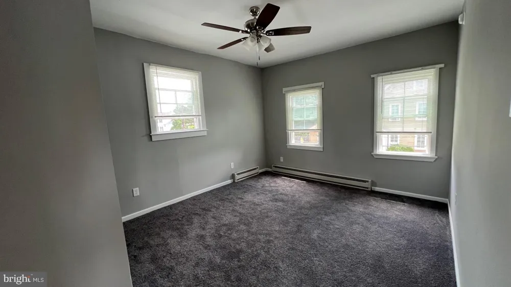 39 BUTTONWOOD STREET #B Mount Holly, NJ 08060