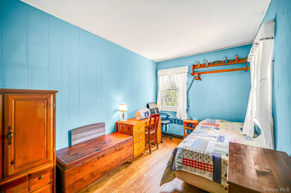 1 Bradish Lane Babylon, NY 11702