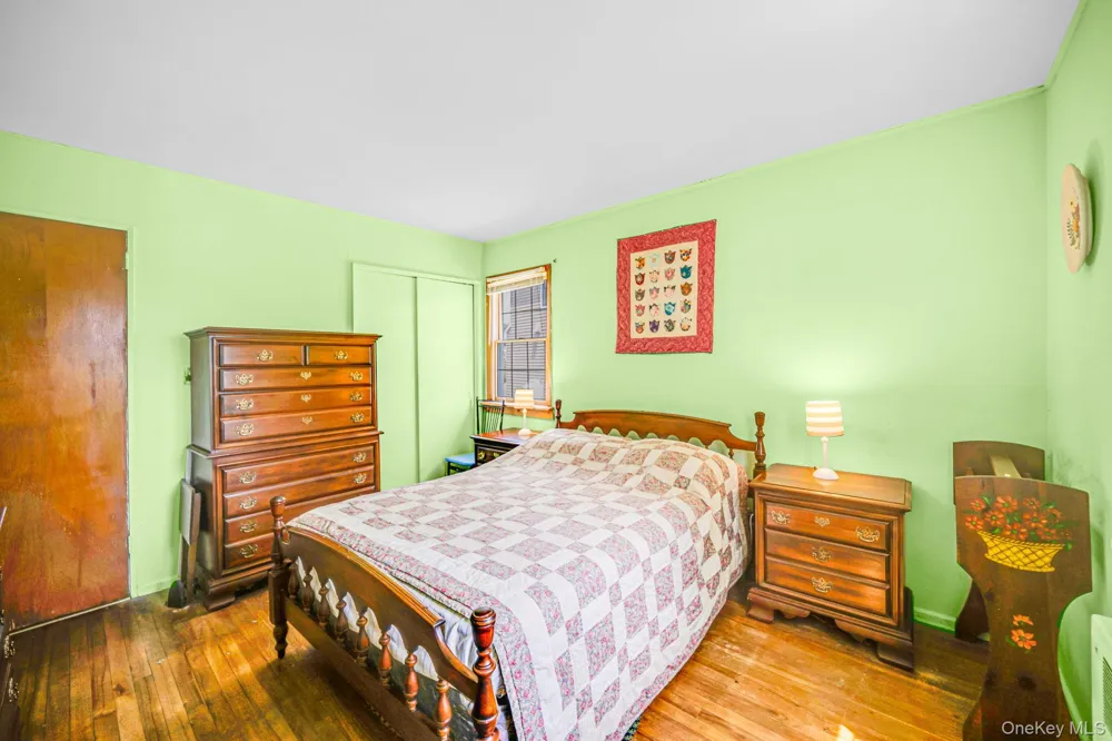 1 Bradish Lane Babylon, NY 11702