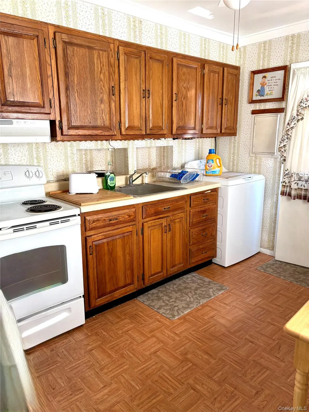 18 Heather Lane Levittown, NY 11756