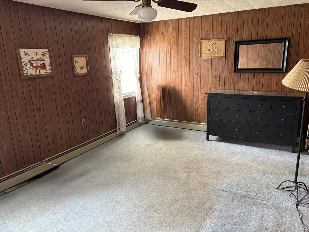 18 Heather Lane Levittown, NY 11756