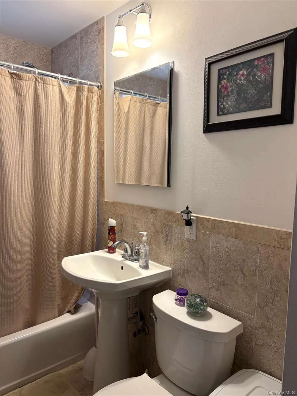 18 Heather Lane Levittown, NY 11756