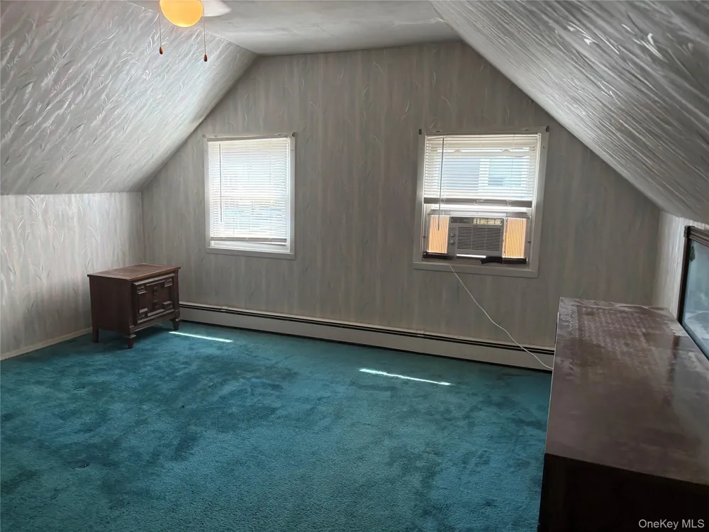 18 Heather Lane Levittown, NY 11756