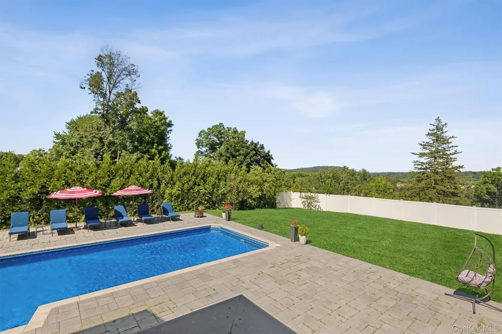 1922 Glenrock Street Yorktown Heights, NY 10598