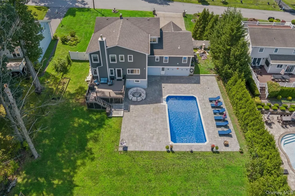 1922 Glenrock Street Yorktown Heights, NY 10598