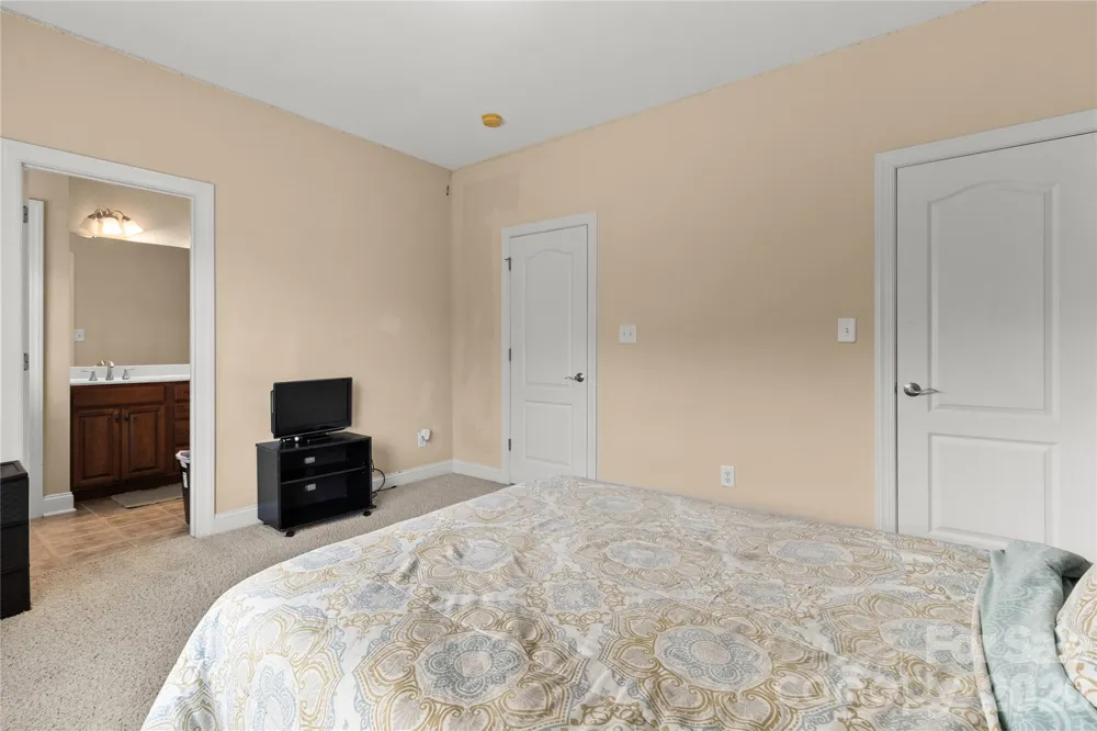 8744 Savannah Road Harrisburg, NC 28075
