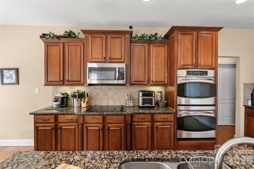 8744 Savannah Road Harrisburg, NC 28075